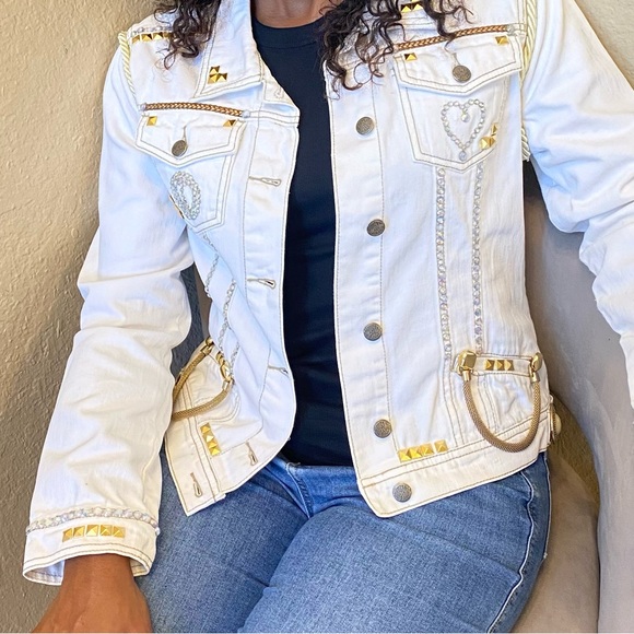 Handmade embellished it’s five o’clock somewhere Jean jacket - Picture 3 of 9